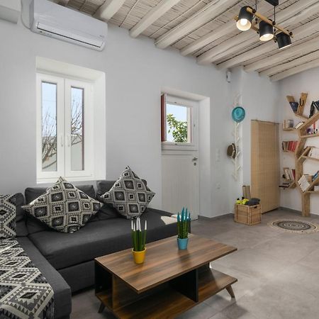 Milos Guesthouse Triovasálos Eksteriør billede
