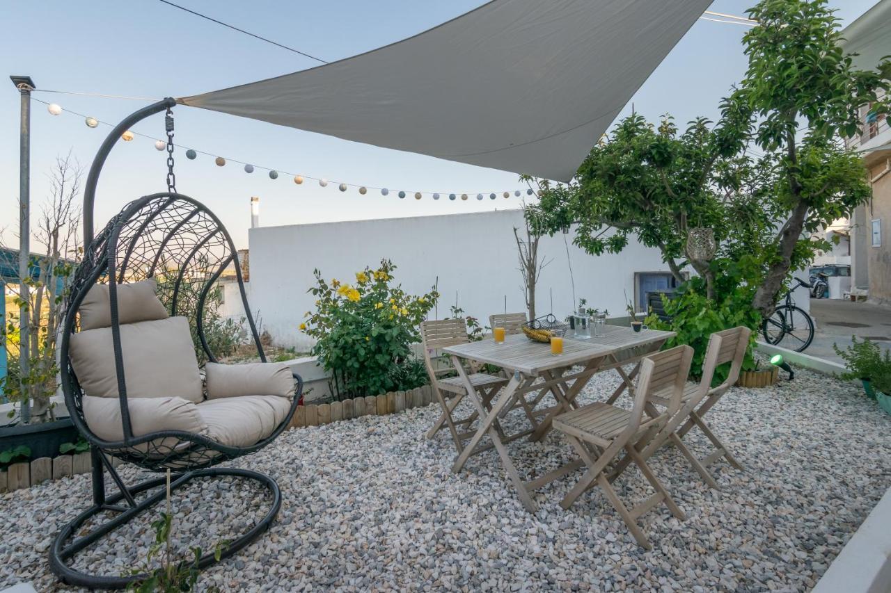 Milos Guesthouse Triovasálos Eksteriør billede